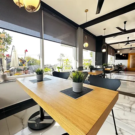 Hotel La Vista Luxury 4*