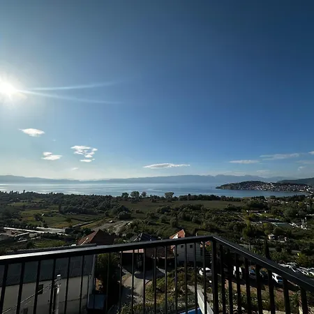 La Vista Luxury Hotel 4*